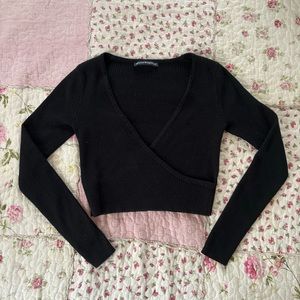Brandy Melville/John Galt Katie Ribbed Long Sleeve Crop Top